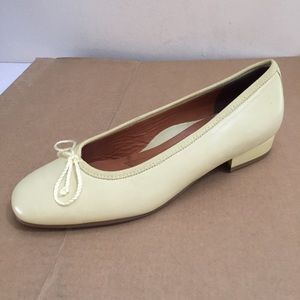 Ara lime green ballet flats size 39/8-8.5